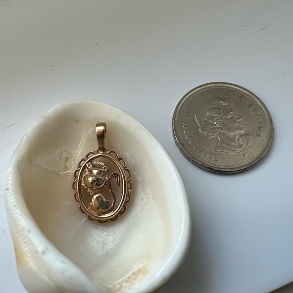 Leo / Lion gold pendant - Picture 2 of 4